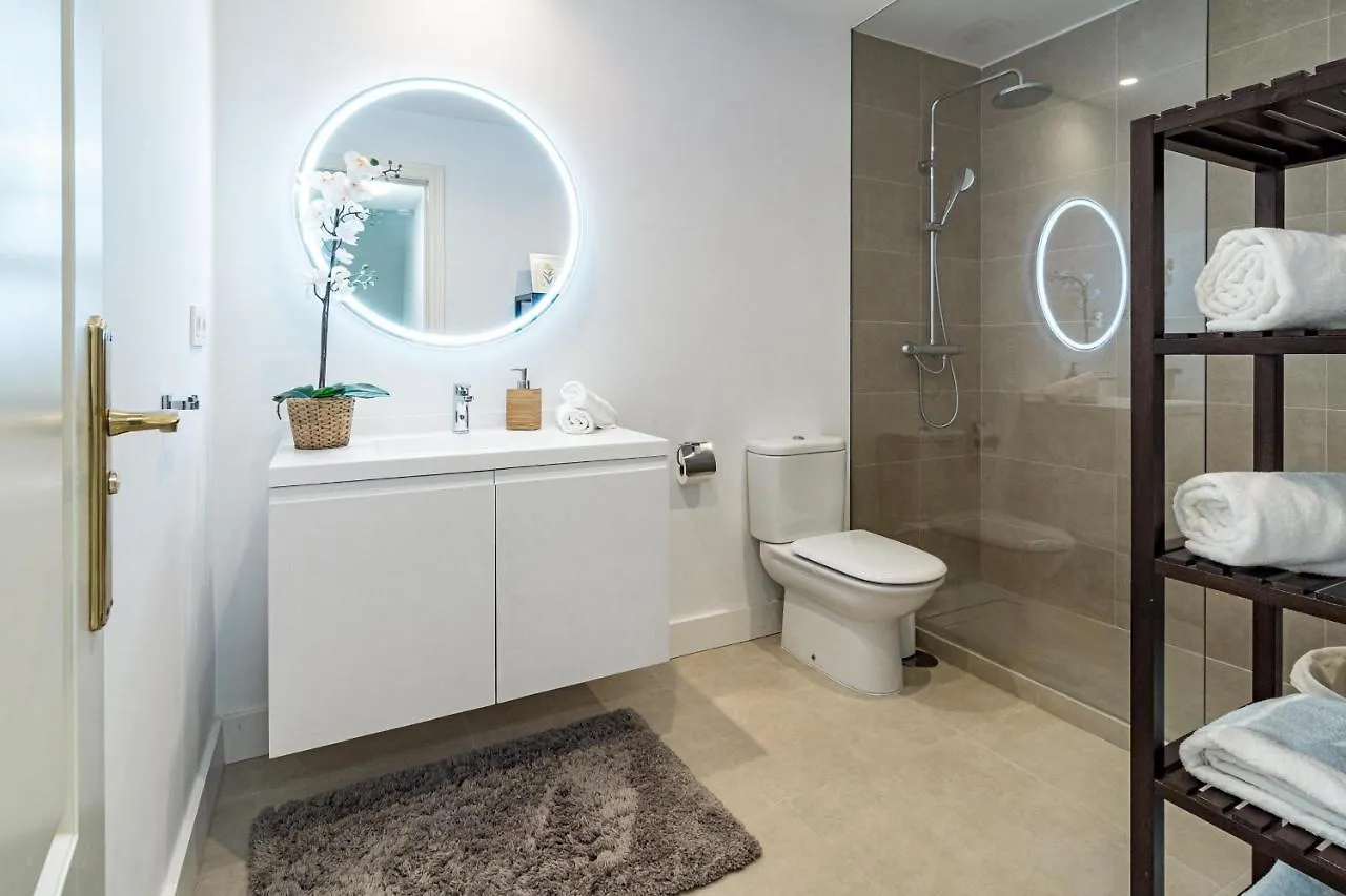 Charming And Modern 3-Bedroom Duplex In Aloha Pueblo With Mountain Views Marbella Holiday home