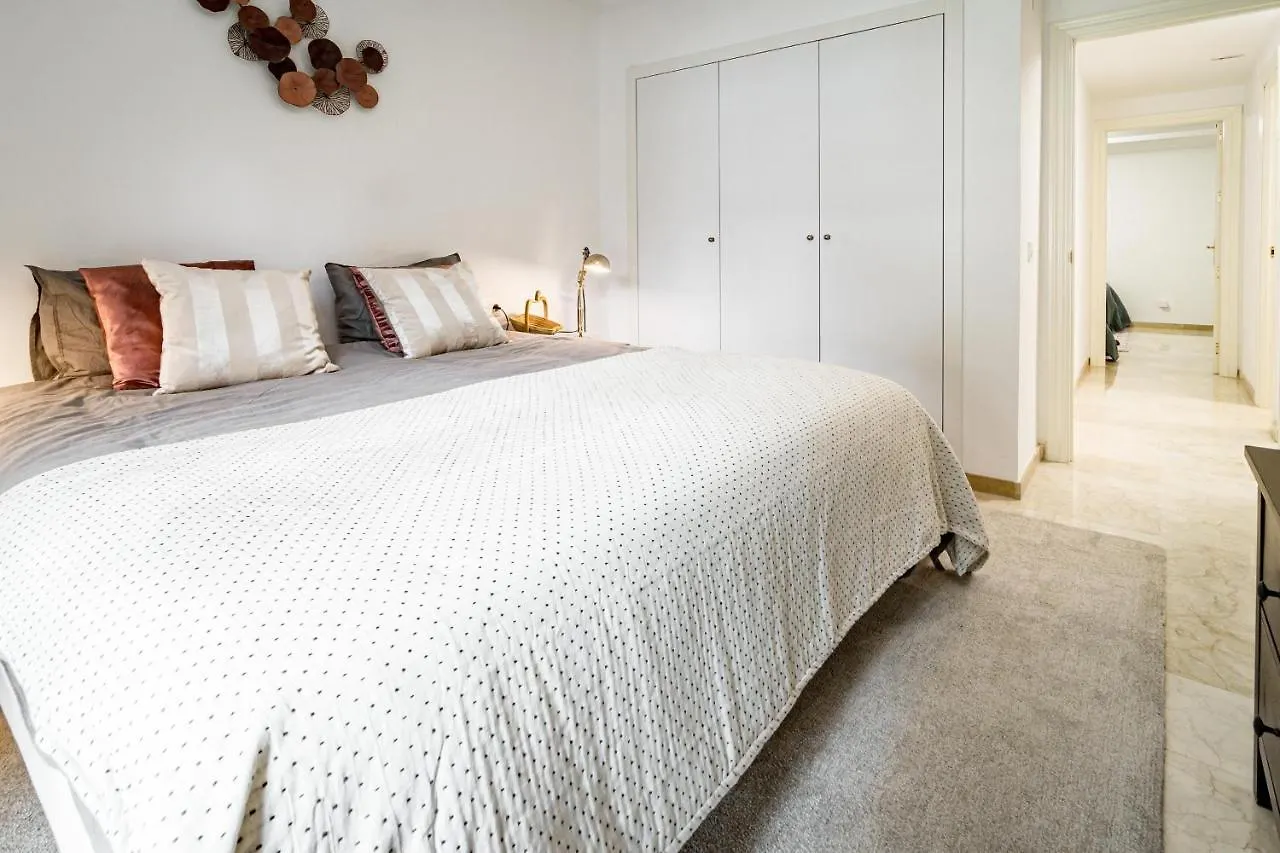 Charming And Modern 3-Bedroom Duplex In Aloha Pueblo With Mountain Views Marbella Holiday home