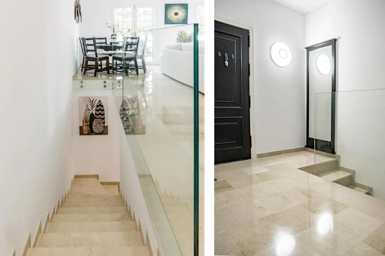 Charming And Modern 3-Bedroom Duplex In Aloha Pueblo With Mountain Views Marbella Holiday home