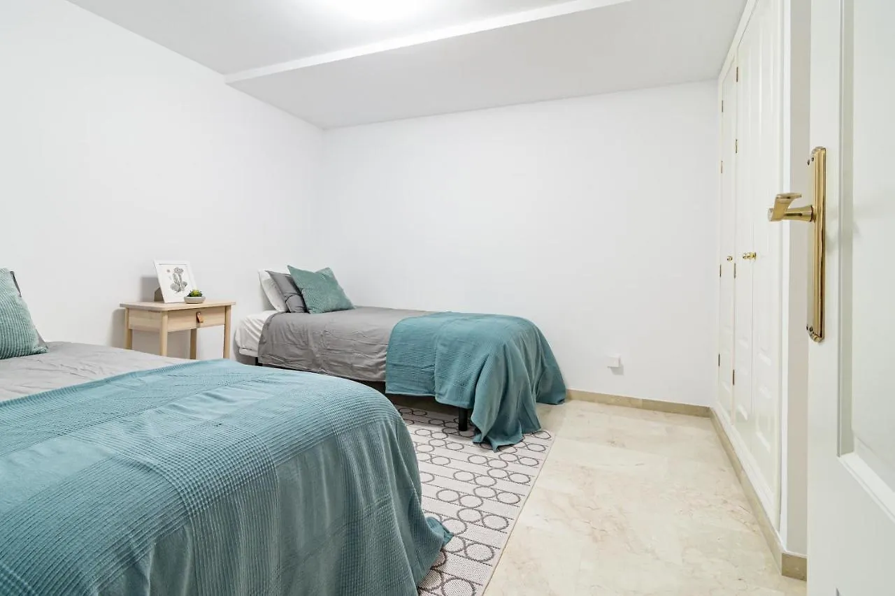 Charming And Modern 3-Bedroom Duplex In Aloha Pueblo With Mountain Views Marbella Holiday home
